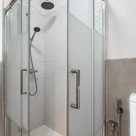 Zurria Elegant With Exclusive Garden Appartamento *