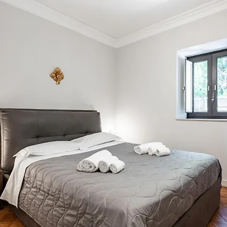Apartment Zurria Elegant With Exclusive Garden Catania