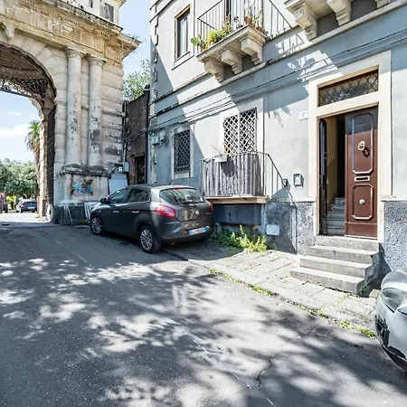 Zurria Elegant With Exclusive Garden Apartment Catania